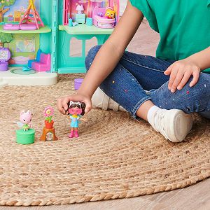 gabbys-dollhouse-cvjetni-vrt-set-za-igru-374214-98908-37528-ts_488361.jpg