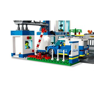 lego-kocke-city-policijska-postaja-60316-6god-92971-ap_3.jpg