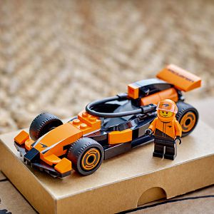 lego-kocke-city-vozac-utrka-f1-s-trkacim-autom-mclaren-60442-90658-46585-ap_346396.jpg