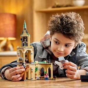 lego-kocke-harry-potter-hogwarts-courtyard-siriuss-76401-8go-35104-97758-lb_4.jpg