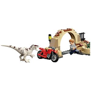 lego-kocke-jurassic-world-atrociraptor-potjera-motociklom-76-59361-54986-ap_2.jpg