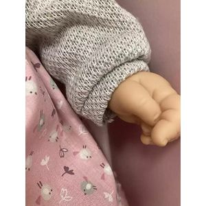 lutka-berbesa-baby-dulzona-62-cm-u-rozoj-haljini-i-sivoj-ves-49782-46877-amd_357322.jpg