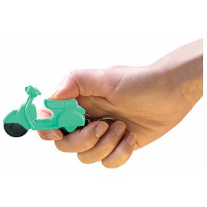 privjesak-skuter-za-kljuceve-s-lampicom-balvi-26158-3boje-79640-so_2.jpg