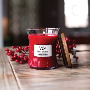 svijeca-mirisna-woodwick-classic-medium-crimson-berries-9208-88120-lb_3.jpg