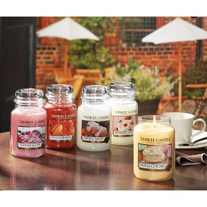 svijeca-mirisna-yankee-candle-classic-large-vanilla-cupcake--87020-li_2.jpg