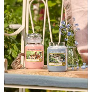 svijeca-mirisna-yankee-candle-classic-medium-jar-water-garde-84939-lb_3.jpg