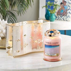 svijeca-mirisna-yankee-candle-classic-medium-pink-sands-1205-85015-lb_3.jpg