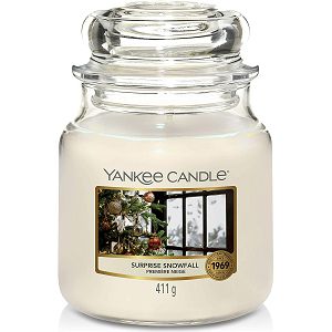 SVIJEĆA MIRISNA Yankee Candle Classic Medium Surprise Snowfall 1629497E (gori do 75 sati)