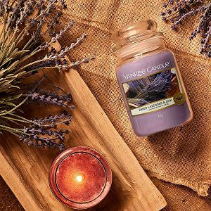 svijeca-mirisna-yankee-candle-classic-small-dried-lavenderoa-75797-lb_2.jpg