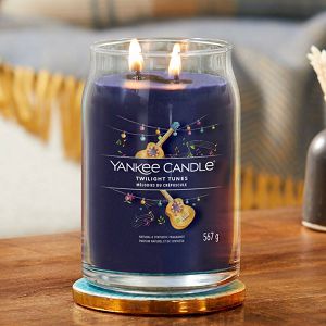 svijeca-mirisna-yankee-candle-signature-large-twilight-tunes-52076-54813-lb_5.jpg