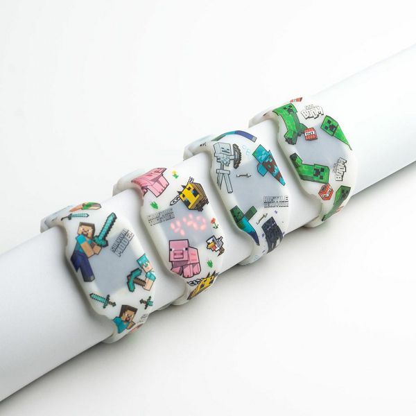 Silikonski digitalni sat Puckator Minecraft Glow in the Dark sortirano 12/1 WATC24