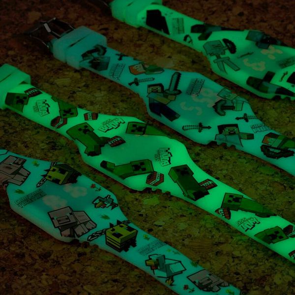Silikonski digitalni sat Puckator Minecraft Glow in the Dark sortirano 12/1 WATC24