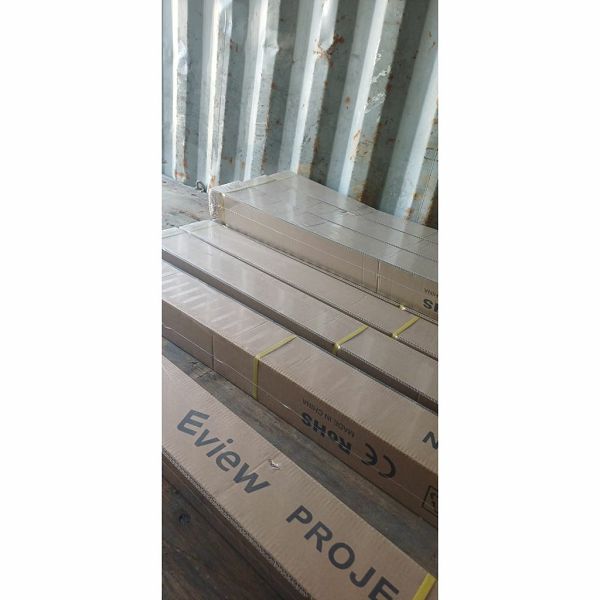 Outlet artikl- B grade pojekcijsko platno E-View MH280/280×158cm, zidno, ručno